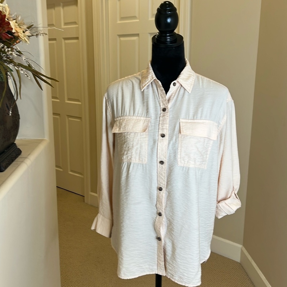 Banana Republic, Button Up Women’s Shirt, Pale Peach, XS